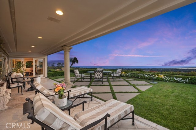 49 Cambria Drive, Corona del Mar CA: https://media.crmls.org/medias/c0518d08-205c-479a-a596-f7926a57f4c9.jpg