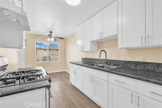 16102 Cornuta Avenue, Bellflower CA: https://media.crmls.org/medias/c05205bb-8f8b-4e91-9591-a0aa0d686949.jpg