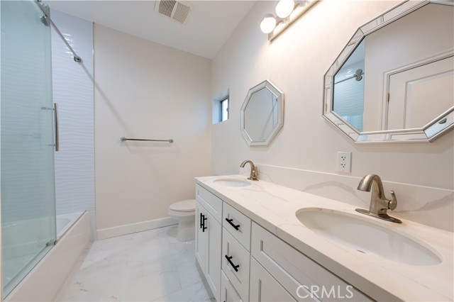 Detail Gallery Image 20 of 26 For 67 S Craig Ave #4,  Pasadena,  CA 91107 - 4 Beds | 3/1 Baths