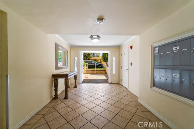Detail Gallery Image 18 of 20 For 1535 S Bentley Ave #202,  Los Angeles,  CA 90025 - 2 Beds | 2 Baths