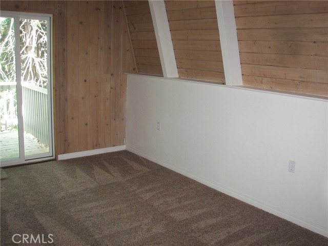 24798 Bernard Drive, Crestline CA: https://media.crmls.org/medias/c0539b49-4824-4ef0-92ec-62b8dcaa4db8.jpg