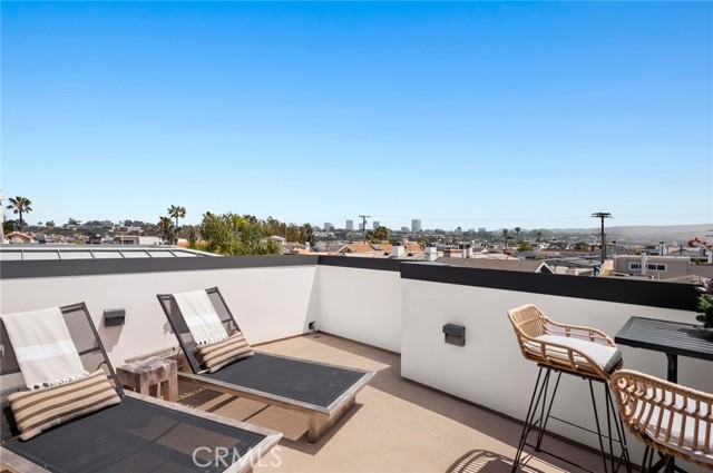 Detail Gallery Image 25 of 35 For 109 Onyx Ave, Newport Beach,  CA 92662 - 3 Beds | 4/1 Baths