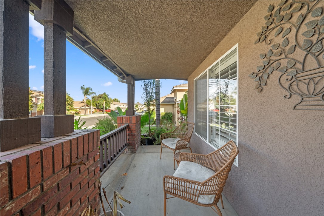 Detail Gallery Image 6 of 52 For 8809 Dahlia Dr, Corona,  CA 92883 - 4 Beds | 3 Baths