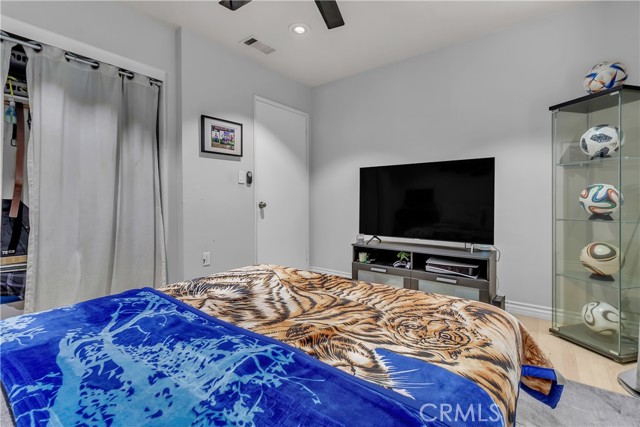 Detail Gallery Image 24 of 30 For 820 W Compton #20,  Compton,  CA 90220 - 3 Beds | 2/1 Baths