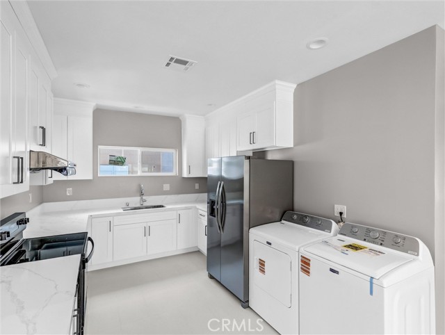 2451 Graydon Avenue, Monrovia CA: https://media.crmls.org/medias/c056330c-d2ee-42ba-a930-d4cabcc0734d.jpg