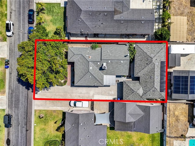 2451 Graydon Avenue, Monrovia CA: https://media.crmls.org/medias/c05656f7-17da-43b2-aa32-40af7ee345bf.jpg