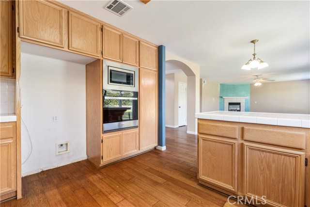 1678 Bella Vista Court, Paso Robles CA: https://media.crmls.org/medias/c056f726-4d45-40cb-ae14-547dc8559fca.jpg