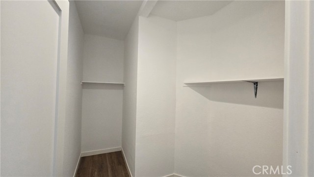 Detail Gallery Image 5 of 7 For 973 N Park #6,  Long Beach,  CA 90813 - 2 Beds | 1 Baths