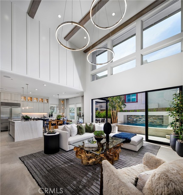 Detail Gallery Image 3 of 18 For 136 Creation, Irvine,  CA 92618 - 5 Beds | 5 Baths