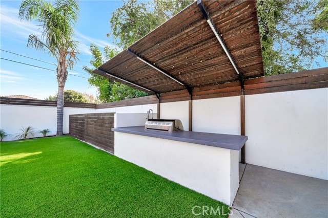 5622 Katherine, Sherman Oaks CA: https://media.crmls.org/medias/c0580f4e-46ba-49b8-a304-eec265742579.jpg