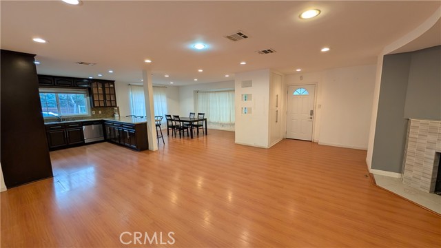 Image 17 of 50 For 13319 Magnolia