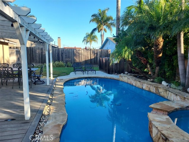 Detail Gallery Image 10 of 20 For 19692 Education Ln, Huntington Beach,  CA 92646 - 3 Beds | 2 Baths