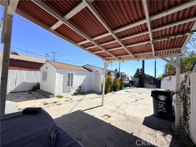 Detail Gallery Image 35 of 43 For 1318 E 100th St, Los Angeles,  CA 90002 - 3 Beds | 2 Baths