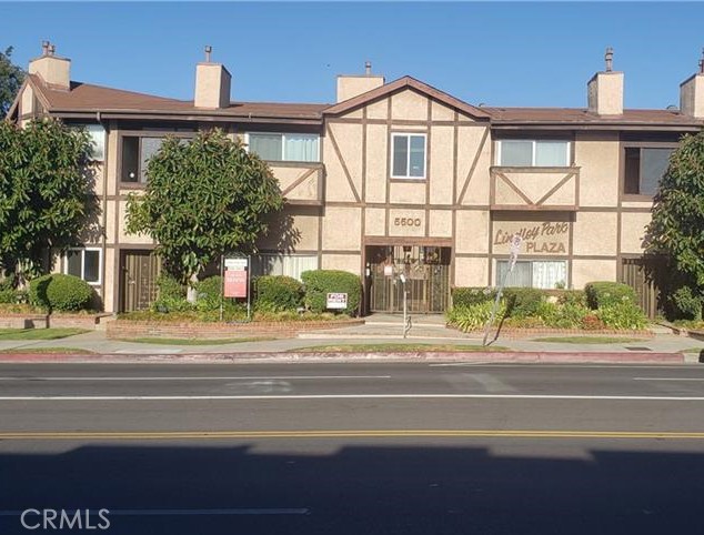 Detail Gallery Image 1 of 18 For 5500 Lindley Ave #207,  Encino,  CA 91316 - 1 Beds | 1 Baths