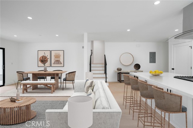 Detail Gallery Image 2 of 13 For 1334 9th St, Santa Monica,  CA 90401 - 3 Beds | 2 Baths