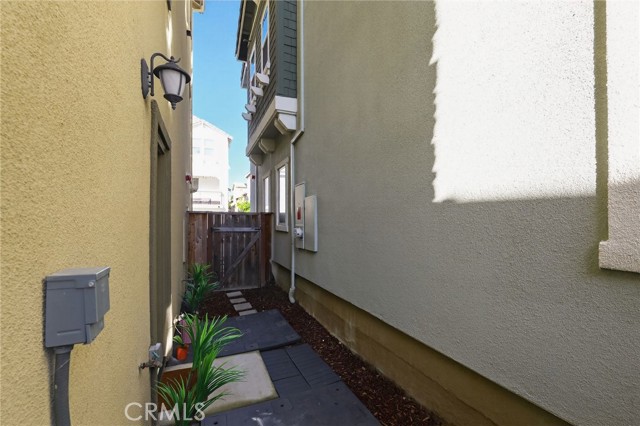 Detail Gallery Image 50 of 67 For 1303 Antonella, Hayward,  CA 94541 - 3 Beds | 3/1 Baths