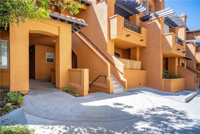 3711 Baldwin Street, Lincoln Heights CA: https://media.crmls.org/medias/c05e1fa9-3d7d-4e96-a2d1-ed4ee24ffaf8.jpg