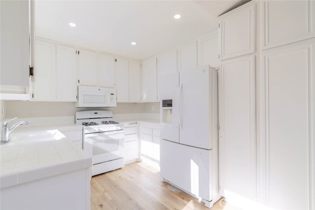 Detail Gallery Image 11 of 28 For 44022 31st St, Lancaster,  CA 93536 - 3 Beds | 2 Baths