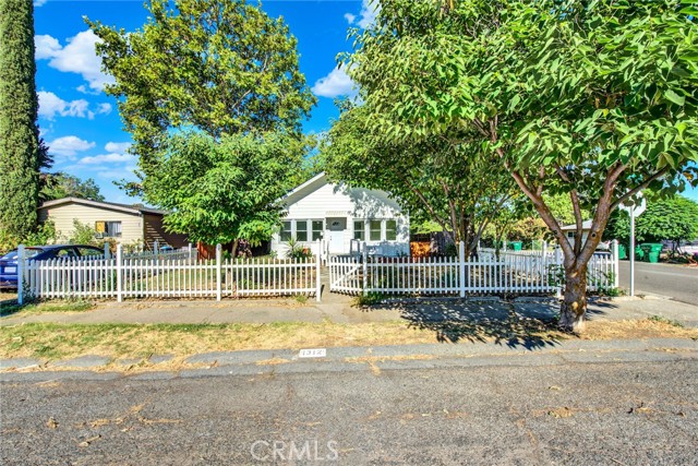 Detail Gallery Image 2 of 41 For 1312 4th, Corning,  CA 96021 - 2 Beds | 1 Baths