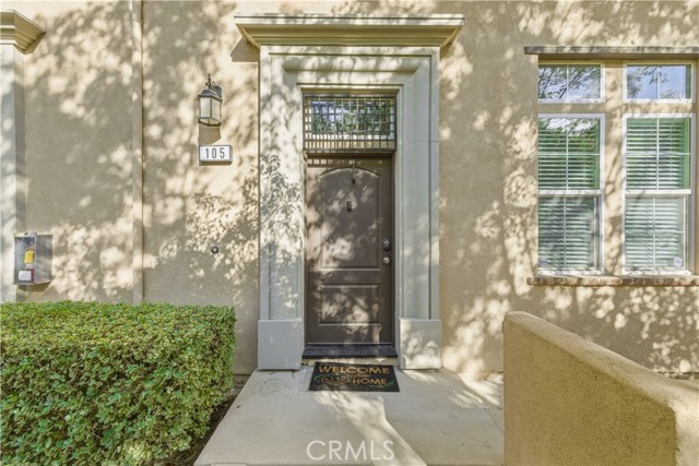 Detail Gallery Image 2 of 43 For 4460 Owens St #105,  Corona,  CA 92883 - 2 Beds | 2/1 Baths