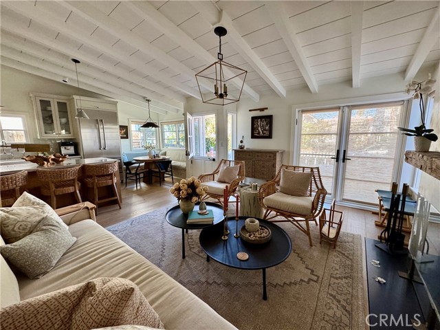 Detail Gallery Image 3 of 21 For 718 Fernleaf, Corona Del Mar,  CA 92625 - 3 Beds | 3 Baths