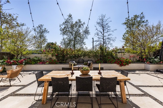 11 Southern Hills Drive, Aliso Viejo CA: https://media.crmls.org/medias/c05f014d-9d74-4e4e-ab89-3ca71c65e93b.jpg