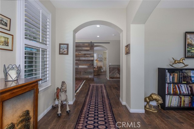 Detail Gallery Image 10 of 64 For 35385 Summerholly Lane, Murrieta,  CA 92563 - 5 Beds | 4/1 Baths