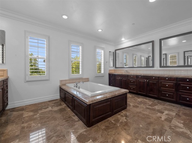 Detail Gallery Image 36 of 56 For 3 Lennox Ct, Ladera Ranch,  CA 92694 - 5 Beds | 5/1 Baths