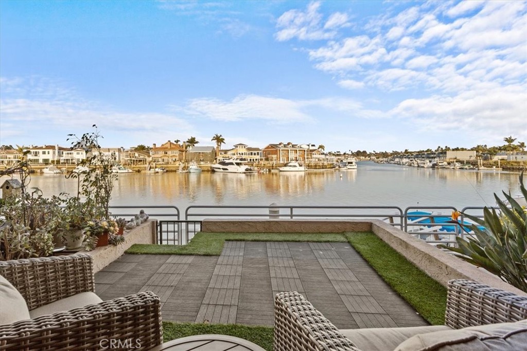 17124 Bluewater Lane