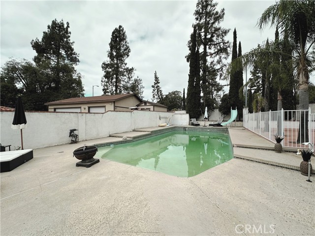 19451 Blackhawk Street, Porter Ranch CA: https://media.crmls.org/medias/c06107d9-78ab-4a3f-aa61-17ced87d74ec.jpg