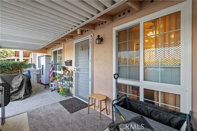 Detail Gallery Image 28 of 41 For 19160 Avenue of the Oaks #B,  Newhall,  CA 91321 - 2 Beds | 1 Baths