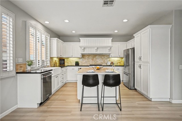 Detail Gallery Image 7 of 27 For 45127 Tioga St, Temecula,  CA 92592 - 4 Beds | 3 Baths