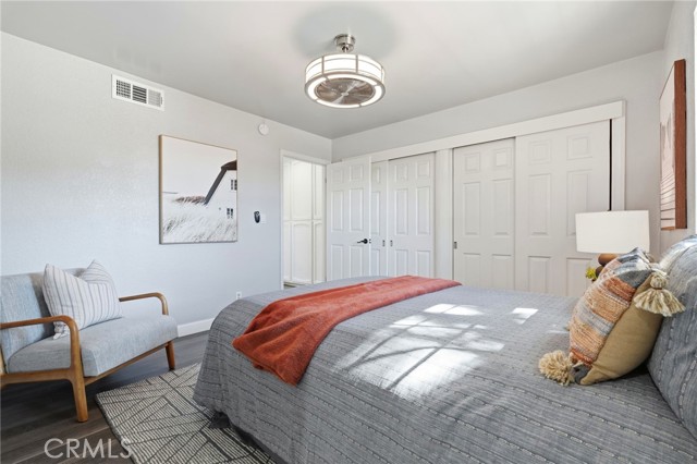Detail Gallery Image 18 of 30 For 7304 Balboa #C,  Lake Balboa,  CA 91406 - 3 Beds | 3/1 Baths