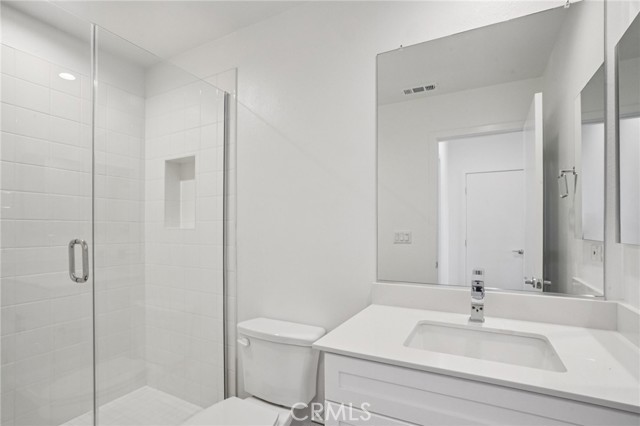 Detail Gallery Image 12 of 21 For 107 N First Ave, Upland,  CA 91786 - 3 Beds | 3 Baths