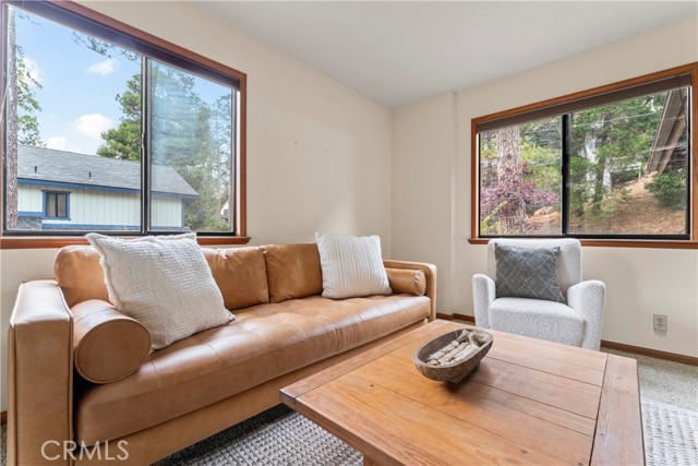 Detail Gallery Image 11 of 41 For 24259 Zurich Dr, Crestline,  CA 92325 - 5 Beds | 3 Baths