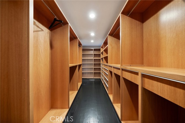 Image 37 of 68 For 9653 Oak Pass Rd