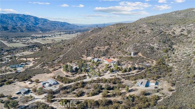 35335 Peralta Drive, Warner Springs CA: https://media.crmls.org/medias/c06426bb-eaf9-40f9-8cdc-bdc946c40051.jpg