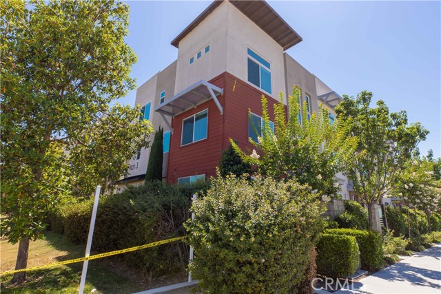 Detail Gallery Image 27 of 28 For 5786 Acacia Ln, Lakewood,  CA 90712 - 3 Beds | 2/2 Baths