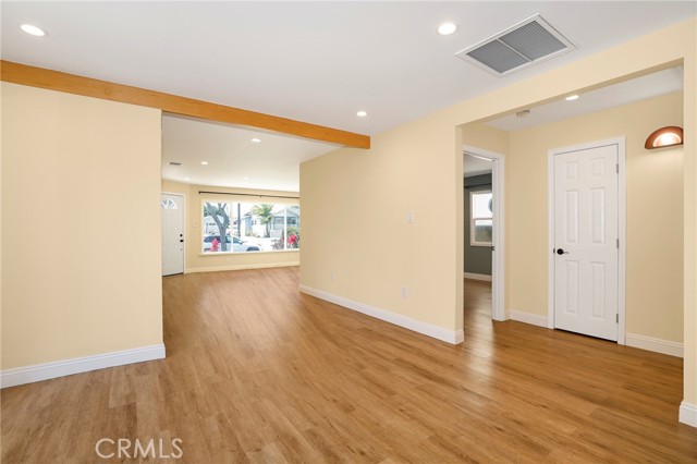 4317 W 166th Street, Lawndale CA: https://media.crmls.org/medias/c06476fc-4178-4aed-976c-1dbe44c7ca41.jpg