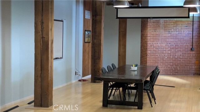 1880 Santa Barbara Avenue, San Luis Obispo CA: https://media.crmls.org/medias/c0648aed-50a5-4bf9-8efe-9385275c786d.jpg