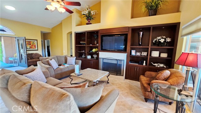 Detail Gallery Image 19 of 44 For 28 White Sun Way, Rancho Mirage,  CA 92270 - 3 Beds | 2/1 Baths