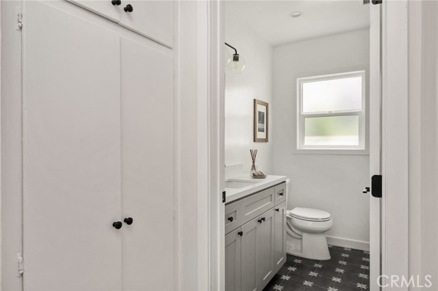 17216 Lorne Street, Van Nuys CA: https://media.crmls.org/medias/c0662a17-0b04-4e1d-9a11-e03648209316.jpg