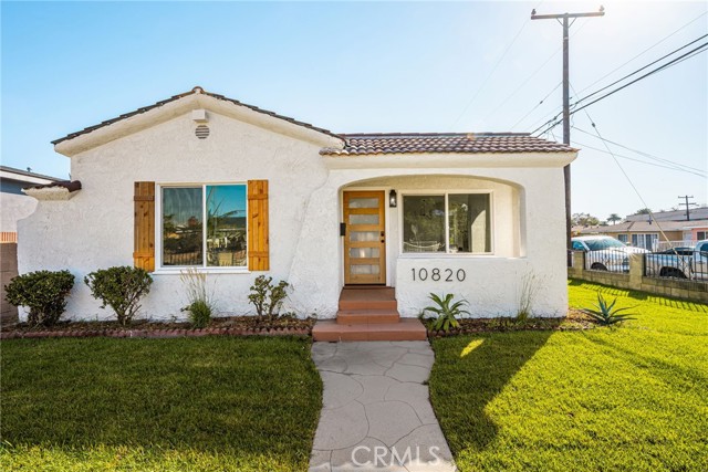 10820 Capistrano photo 2