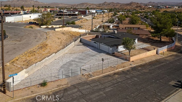 Detail Gallery Image 4 of 45 For 15004 Zenda St, Victorville,  CA 92395 - 3 Beds | 1 Baths