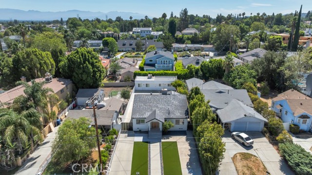 5434 Sylvia Avenue, Tarzana CA: https://media.crmls.org/medias/c067da37-2a3b-4b79-a2ed-e21e3266e7a8.jpg