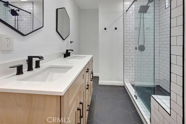 Detail Gallery Image 18 of 22 For 823 N Towner, Santa Ana,  CA 92703 - 4 Beds | 1 Baths