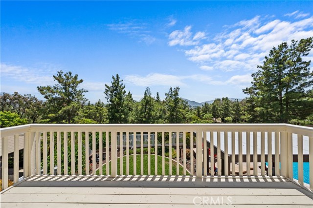 32409 Favara Drive, Temecula CA: https://media.crmls.org/medias/c06883db-6906-43a8-81c4-7bdc1cd13cbd.jpg