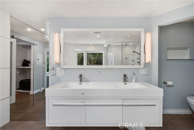 7670 Woodrow Wilson Drive, Los Angeles CA: https://media.crmls.org/medias/c068864b-11cc-4464-9225-1e2fdc694068.jpg