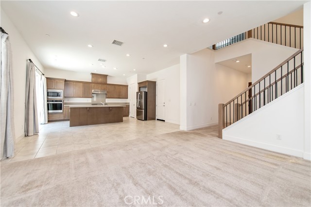 19256 Merryweather Drive, Canyon Country CA: https://media.crmls.org/medias/c0689ad3-e1f6-4d11-99b5-82619b2ac185.jpg