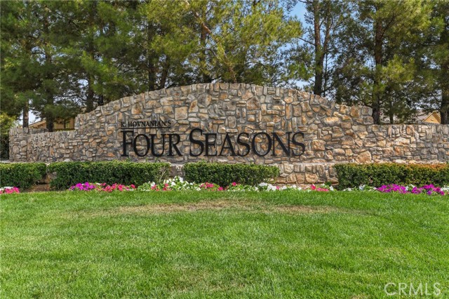 1564 Four Seasons Circle, Beaumont CA: https://media.crmls.org/medias/c068e973-7c40-41d5-a5e8-3d41e7a8529b.jpg